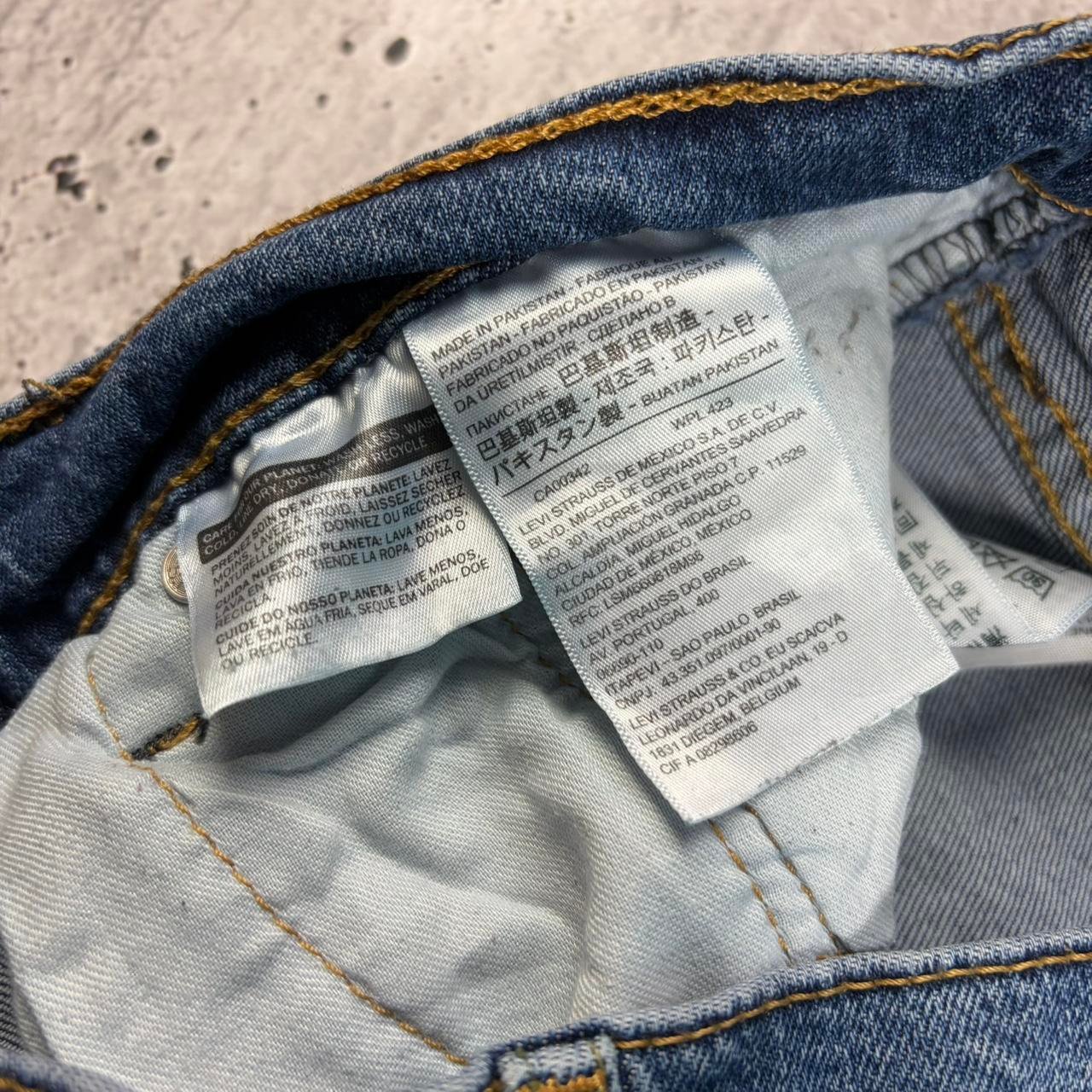 Levi's 511 Jeans - 32W x 32L - Image 8