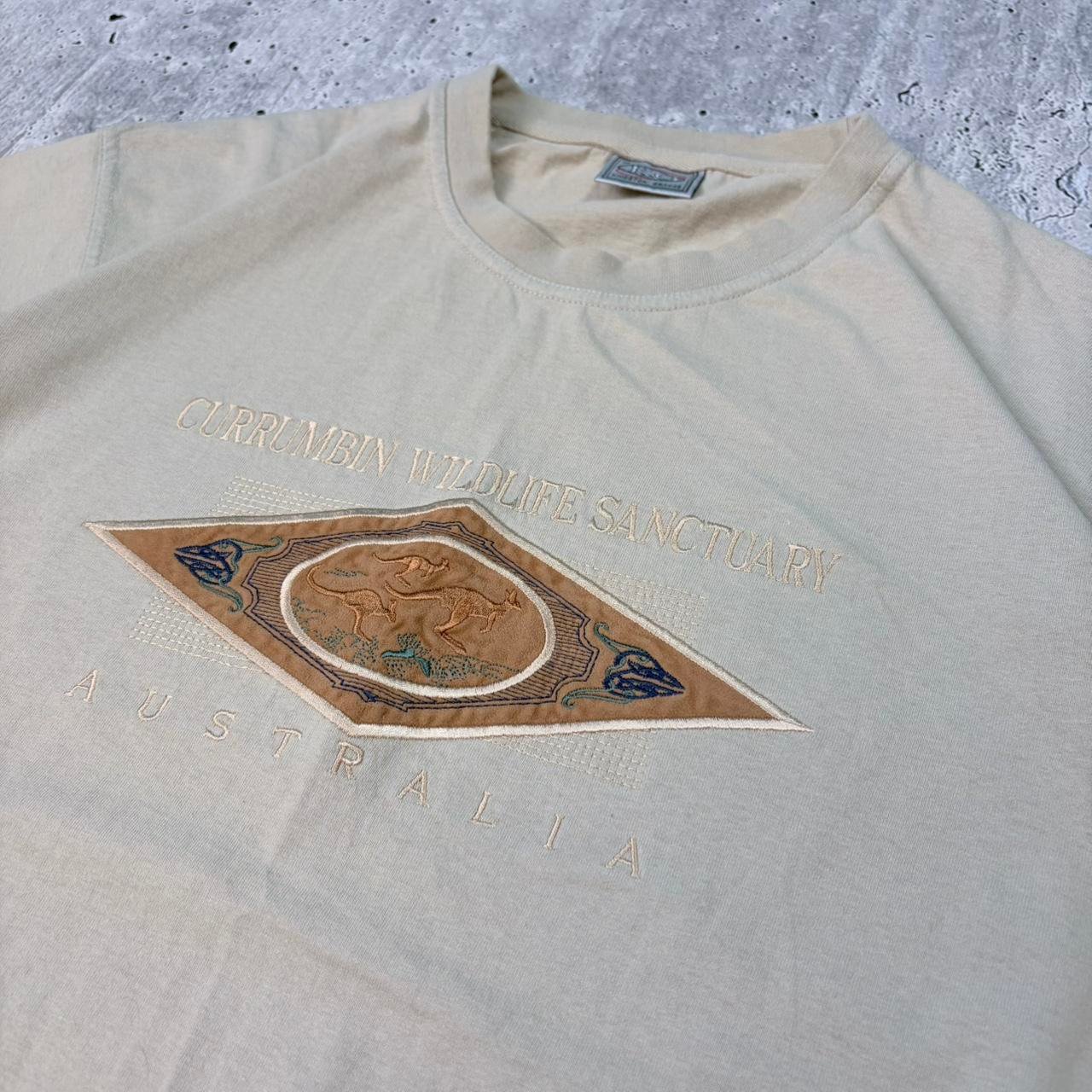 Vintage Souvenir Graphic T-Shirt - Medium - Image 5